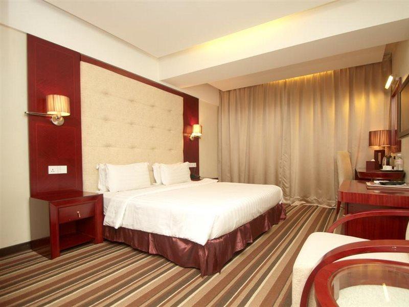 Celyn City Hotel Kota Kinabalu Exterior photo