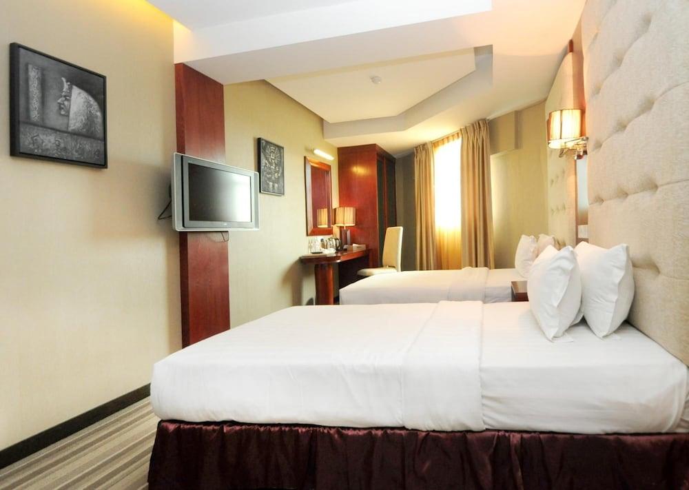 Celyn City Hotel Kota Kinabalu Exterior photo