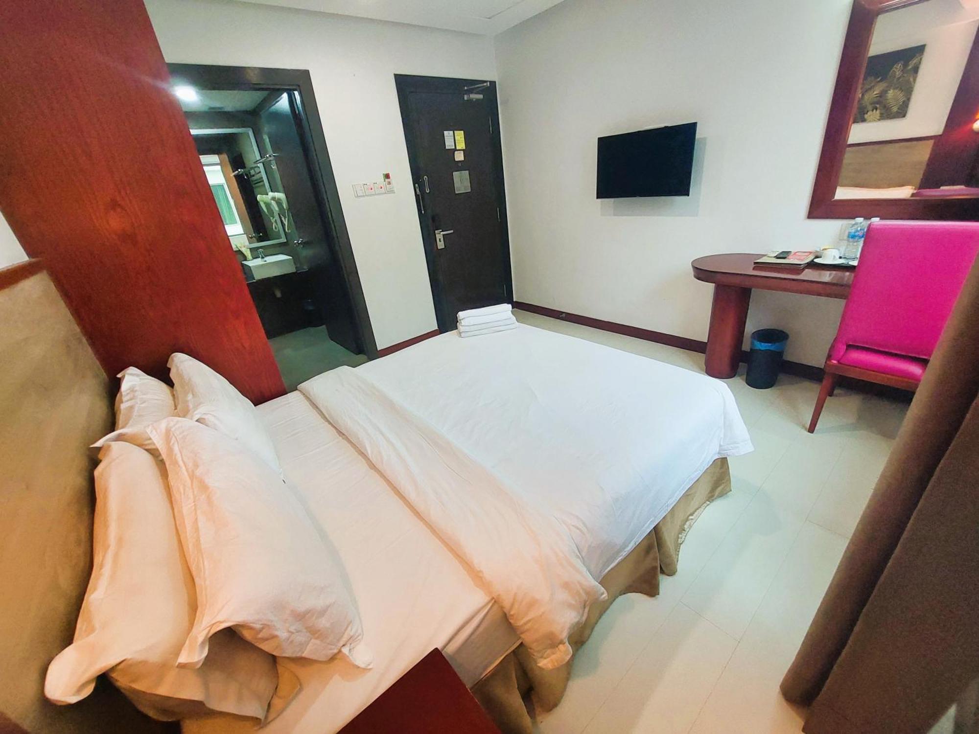 Celyn City Hotel Kota Kinabalu Exterior photo