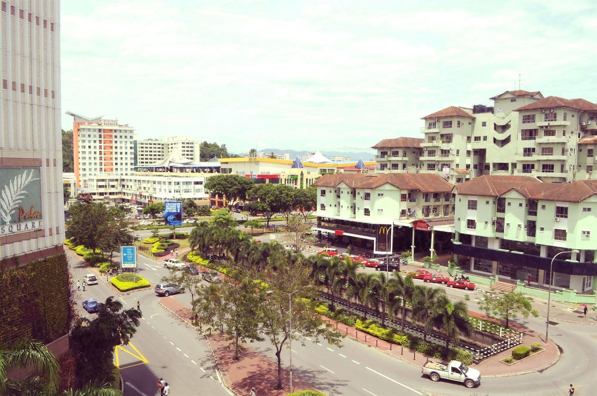 Celyn City Hotel Kota Kinabalu Exterior photo